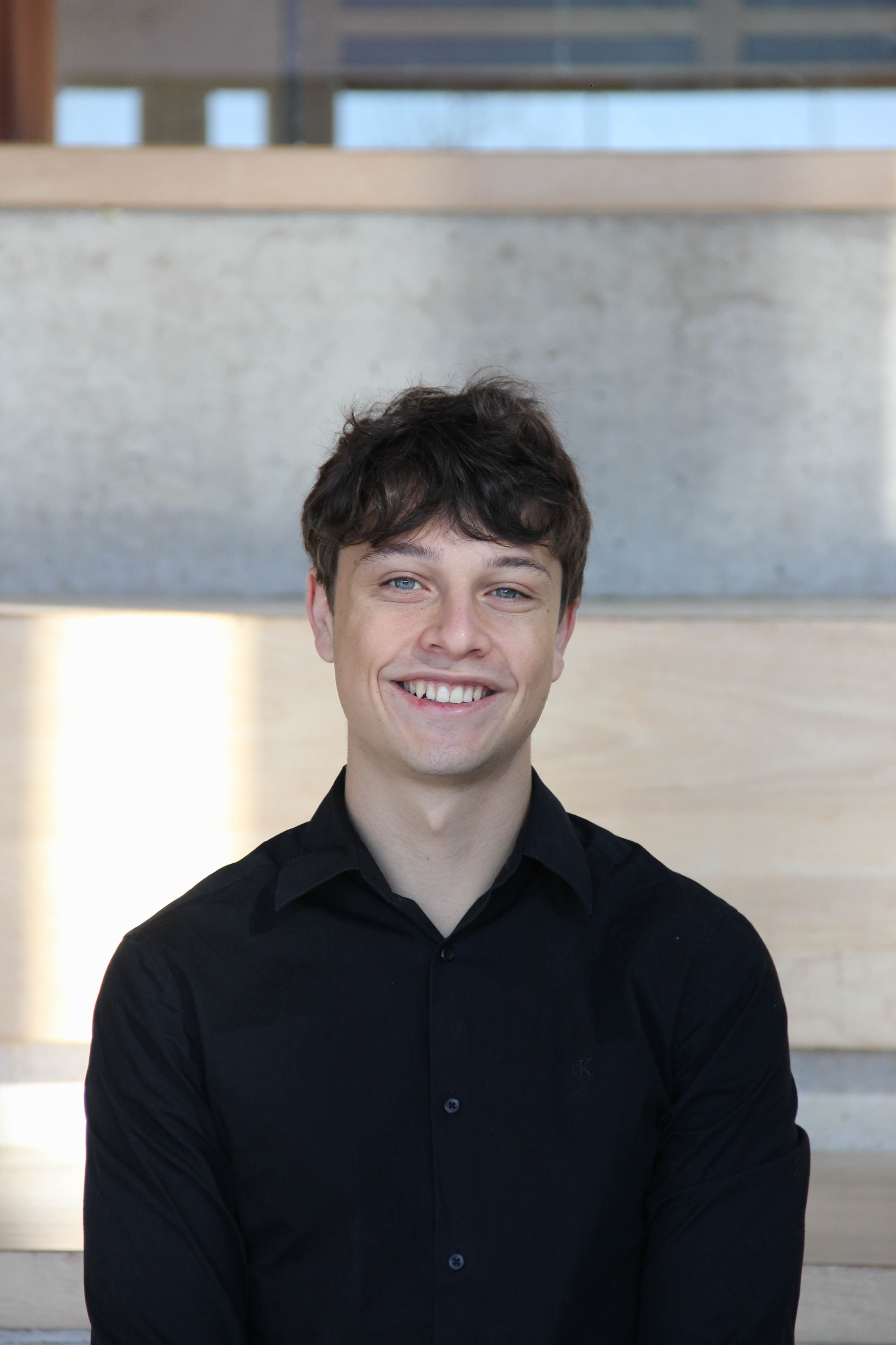 Headshot of Josh Albom